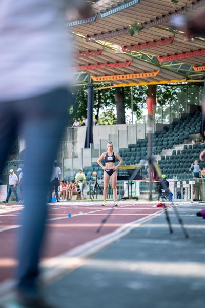 Kira Wittmann (LG Goettingen) im Dreisprung am 02.07.2022 waehrend den NLV+BLV Leichtathletik-Landesmeisterschaften im Jahnstadion in Goettingen (Tag 1)